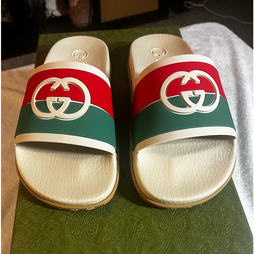 Gucci women’s interlocking G slide brand new authentic with box size 38 sandal